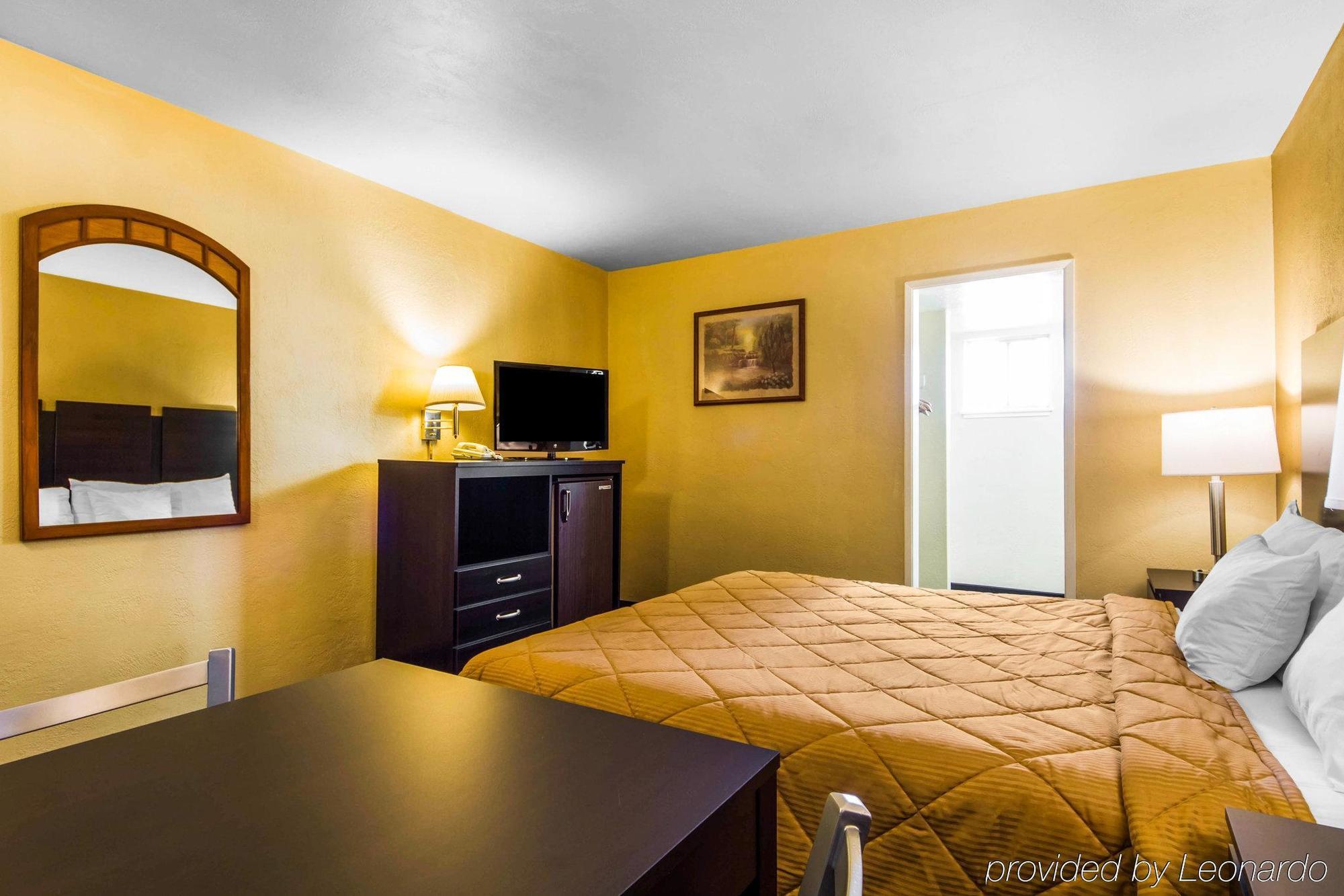 Econo Lodge Sacramento Convention Center Bagian luar foto